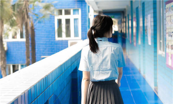 民丰如何找到一个可以帮助我生孩子的女人？